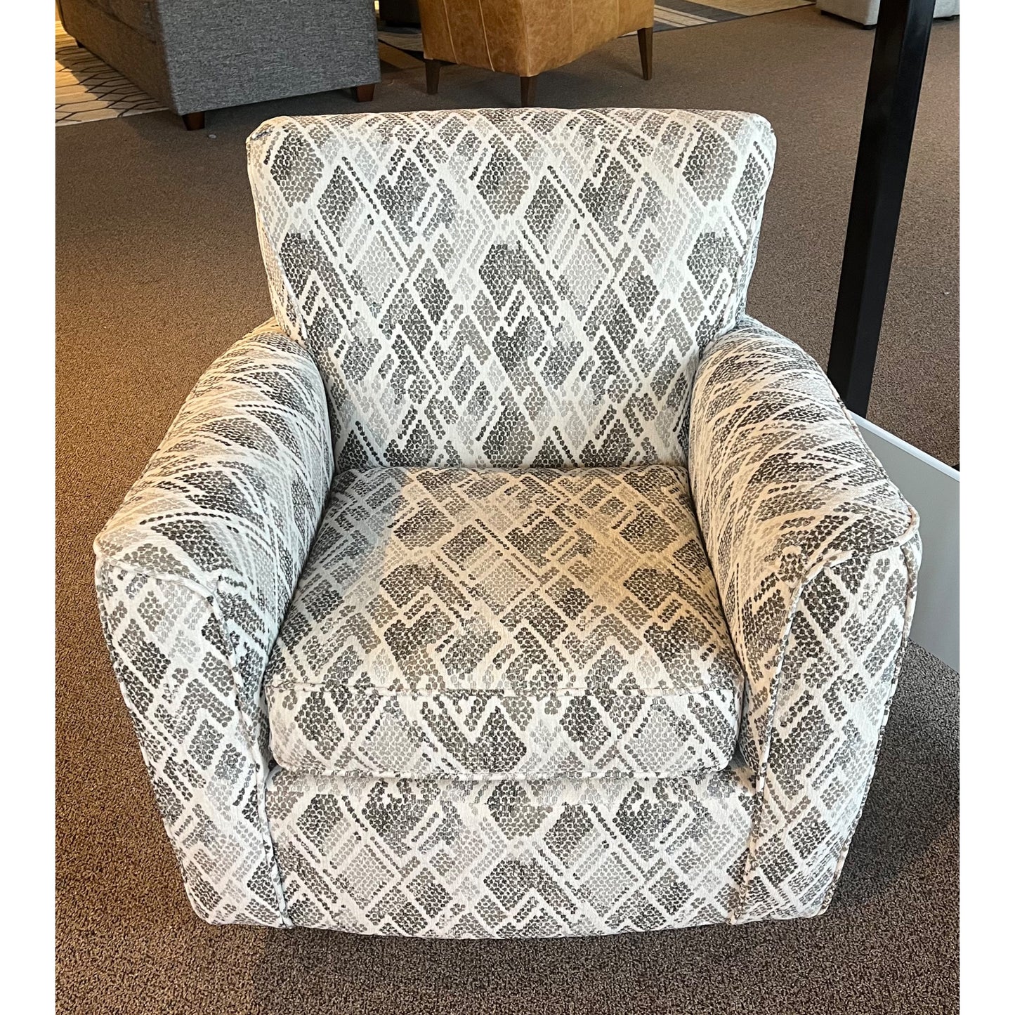 Swivel Rocker