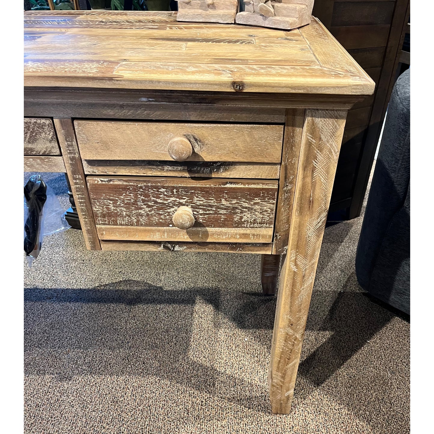 Power Desk