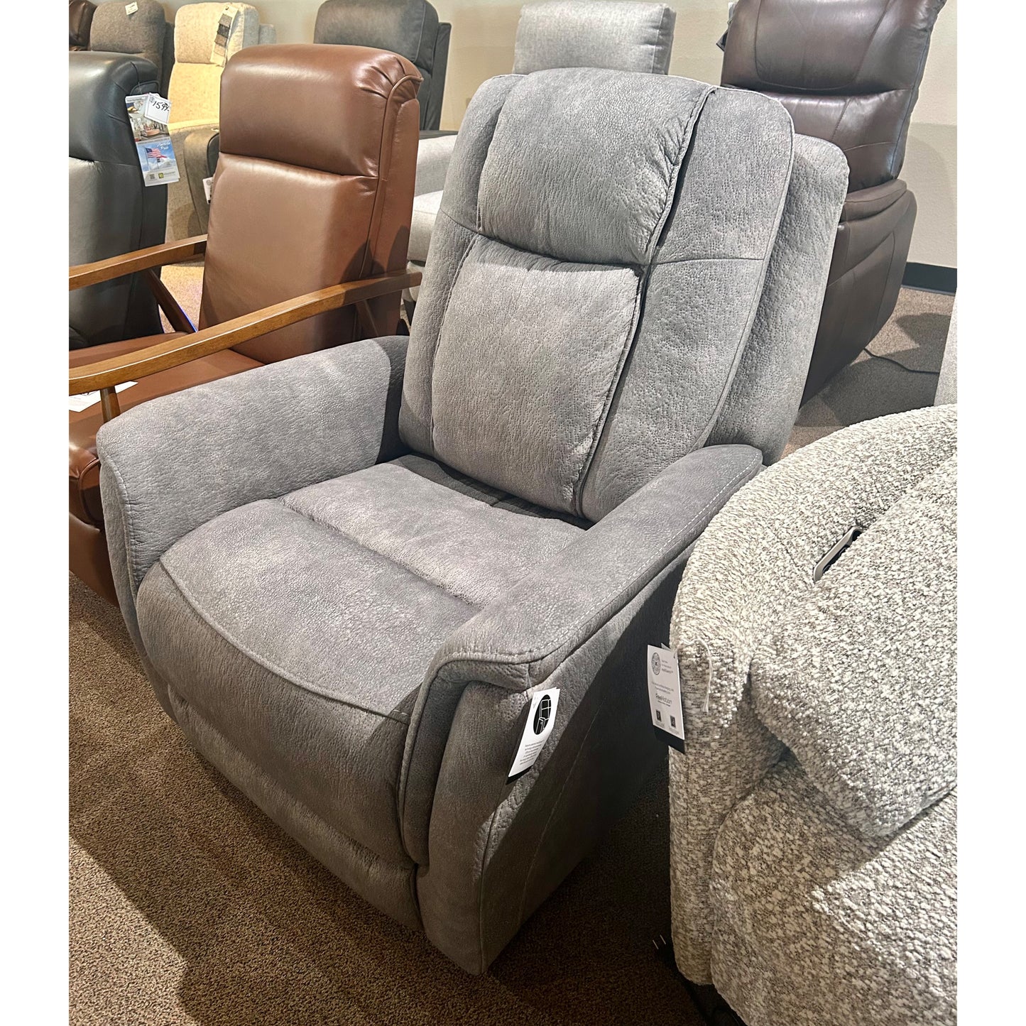 Linus Recliner