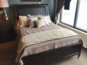 Cosmopolitan Queen Sleigh Bed