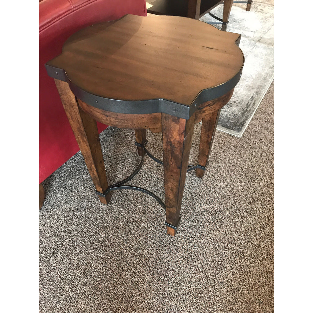 Star Accent Table